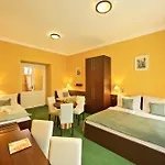 Hotel Martin 4*