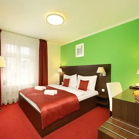 Martin Hotel