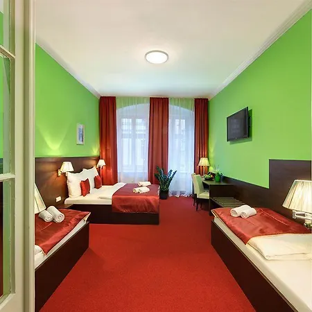 Martin 4* Praga