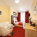 Martin 4*