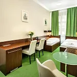 Martin Hotel