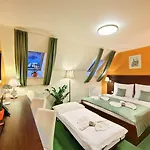 Martin Hotel