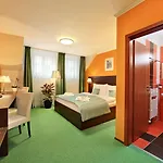 Martin Hotel 4*