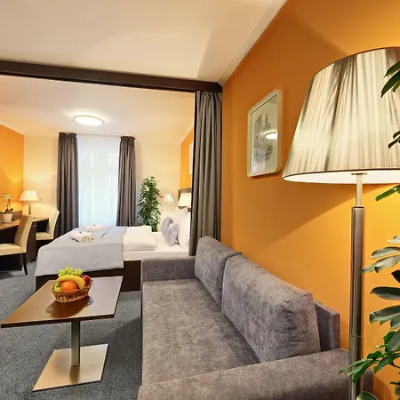 Hotel Martin 4*